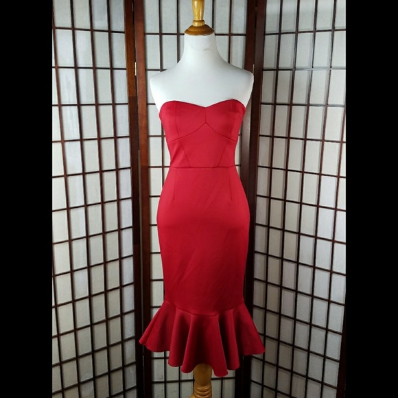 Express Dresses & Skirts - EXPRESS RED Lined Mermaid STRAPLESS DRESS
